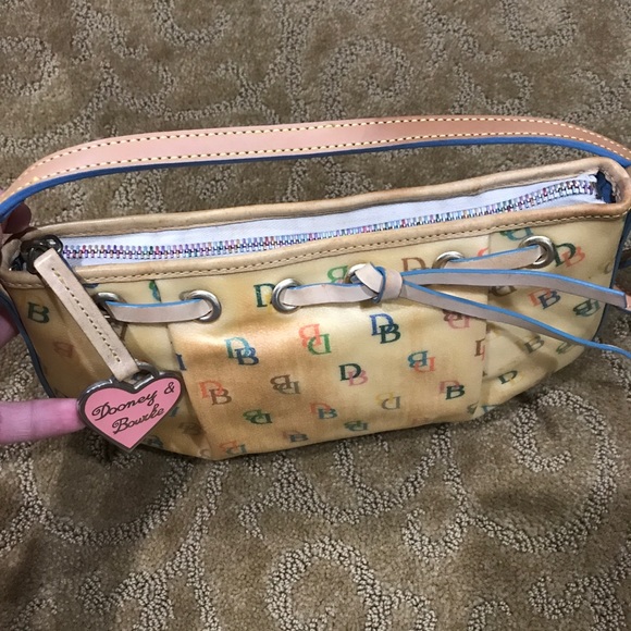 👛 - Picture 2 of 5