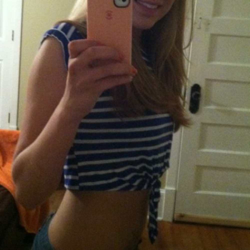 Blue Crop Top - Picture 3 of 3