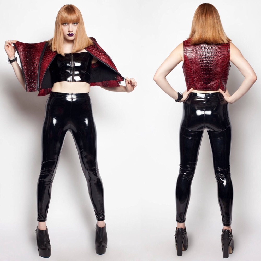 Shiny Black PVC Leggings - Picture 2 of 4