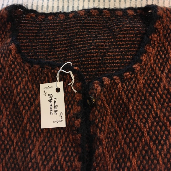 Beautiful Handmade Cardigan - Picture 2 of 8