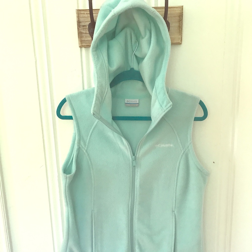 Columbia fleece vest with hood