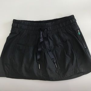 Lululemon Black Running Skirt - Size 4