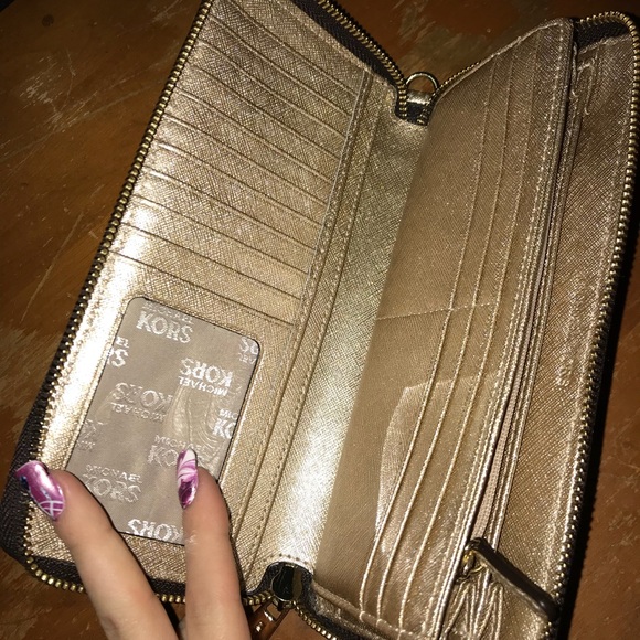 Michael Kors Wallet - Picture 3 of 3