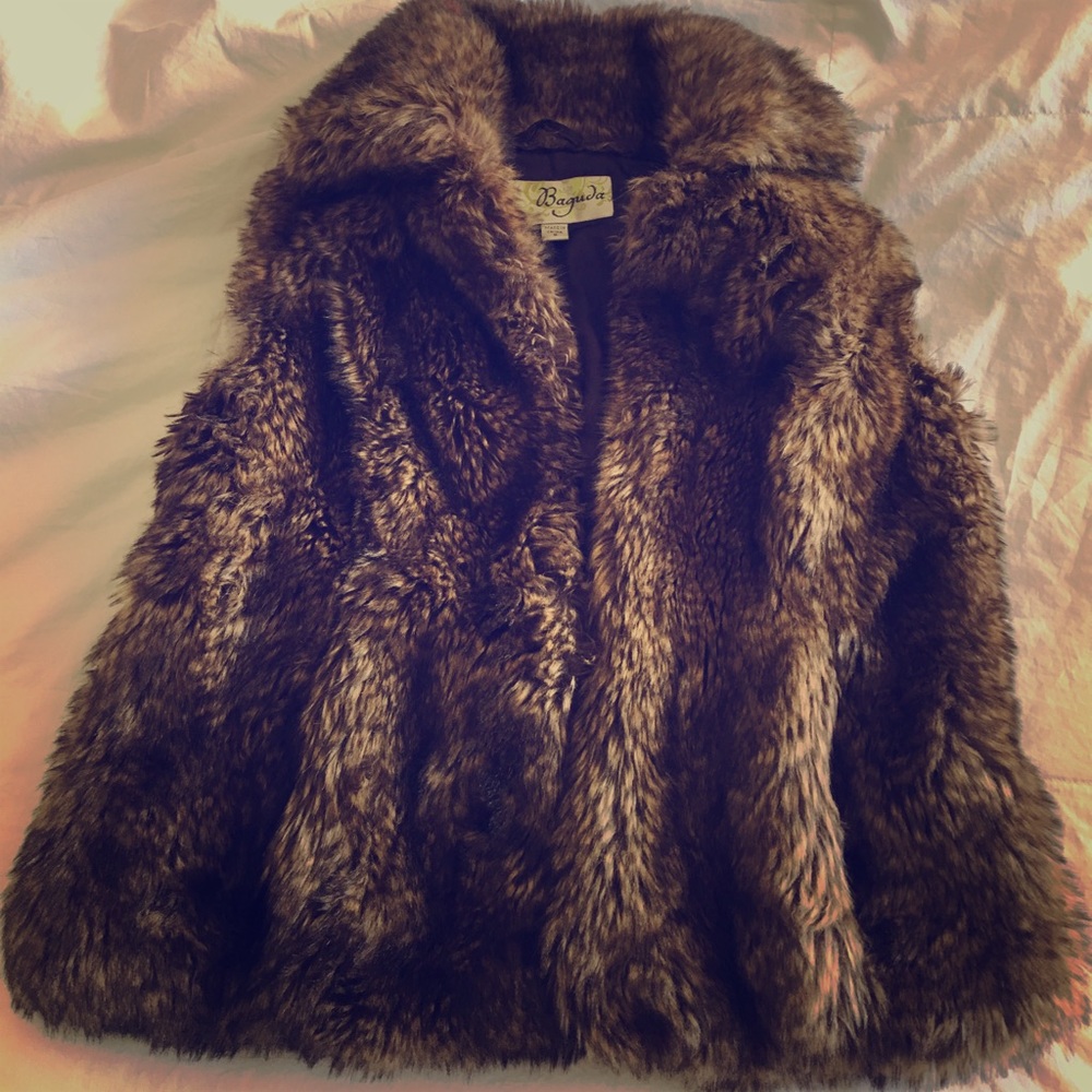 Fur vest!