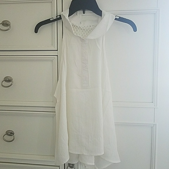 💕HOST PICK 💕 9/5 Gorgeous Sleeveless Trapeze Top - Picture 2 of 7