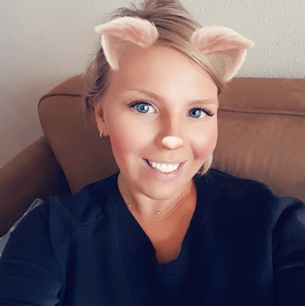 Meet your Posher, Cami