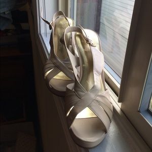 Nine West strappy sandal