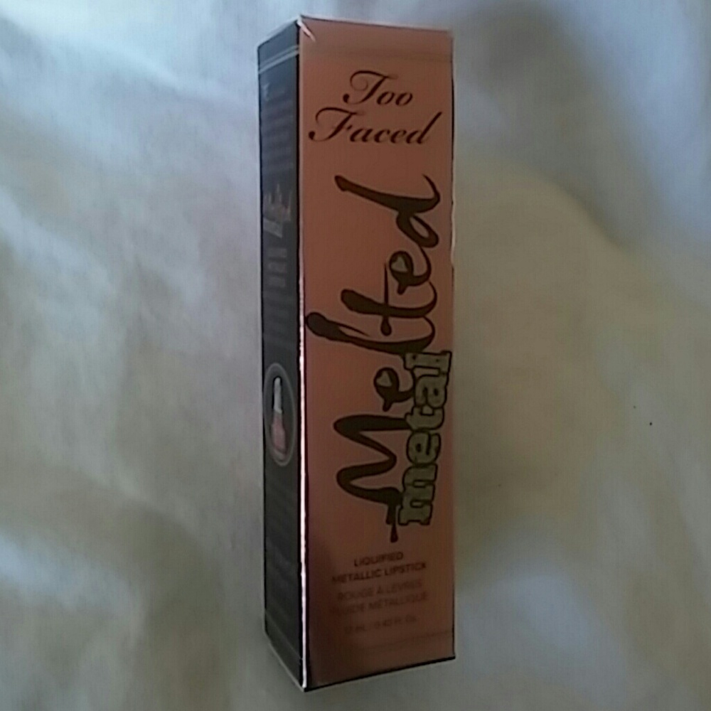 Too Faced Melted lipstick
