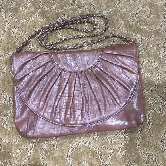 👛 - Picture 2 of 4