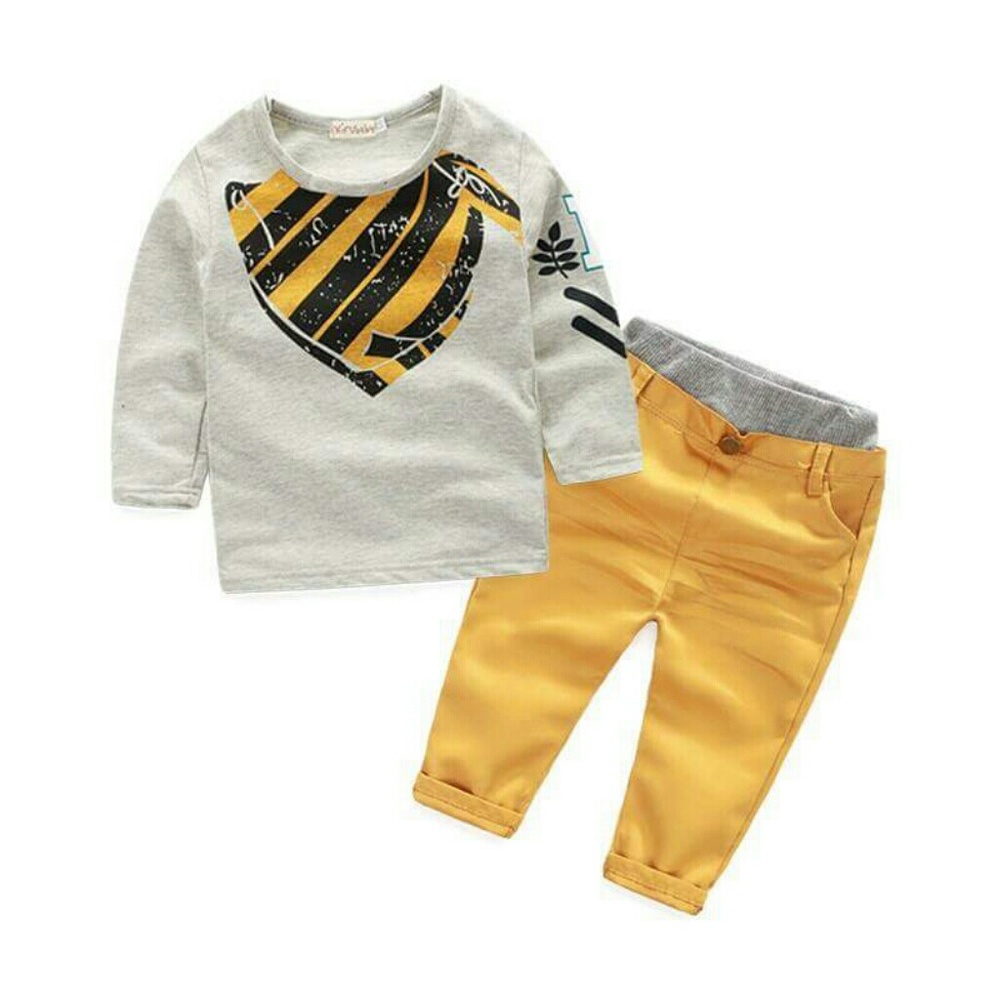 Sweater and pants set