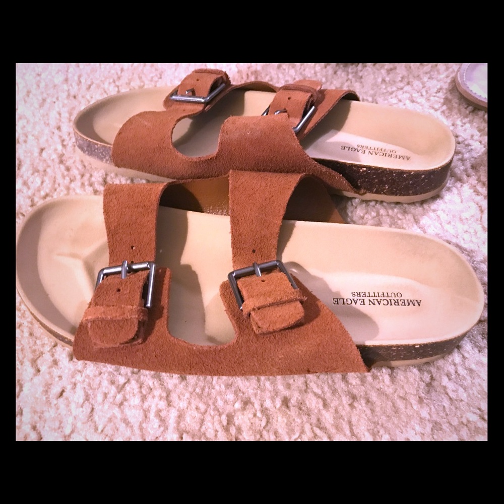 Size 8 American eagle shoes