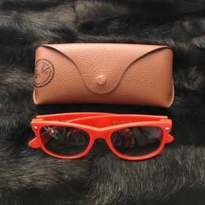 Orange Ray-Ban’s