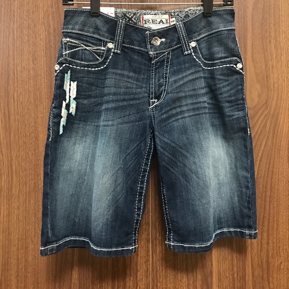 Ariat - Picture 2 of 2