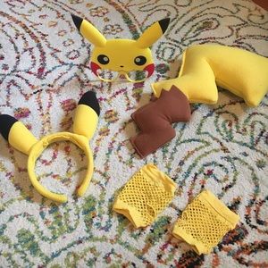 Pikachu Pokémon Halloween Accessories EUC