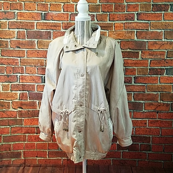 Lightweight tan  windbreaker jacket - Picture 1 of 2