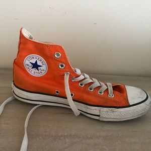 Converse chuck Taylor in bright orange