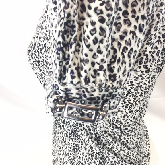 EXPRESS DESIGN STUDIO V NECK CHEETAH PRINT BLOUSE - Picture 4 of 7