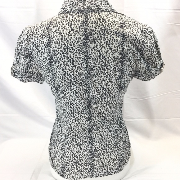 EXPRESS DESIGN STUDIO V NECK CHEETAH PRINT BLOUSE - Picture 5 of 7
