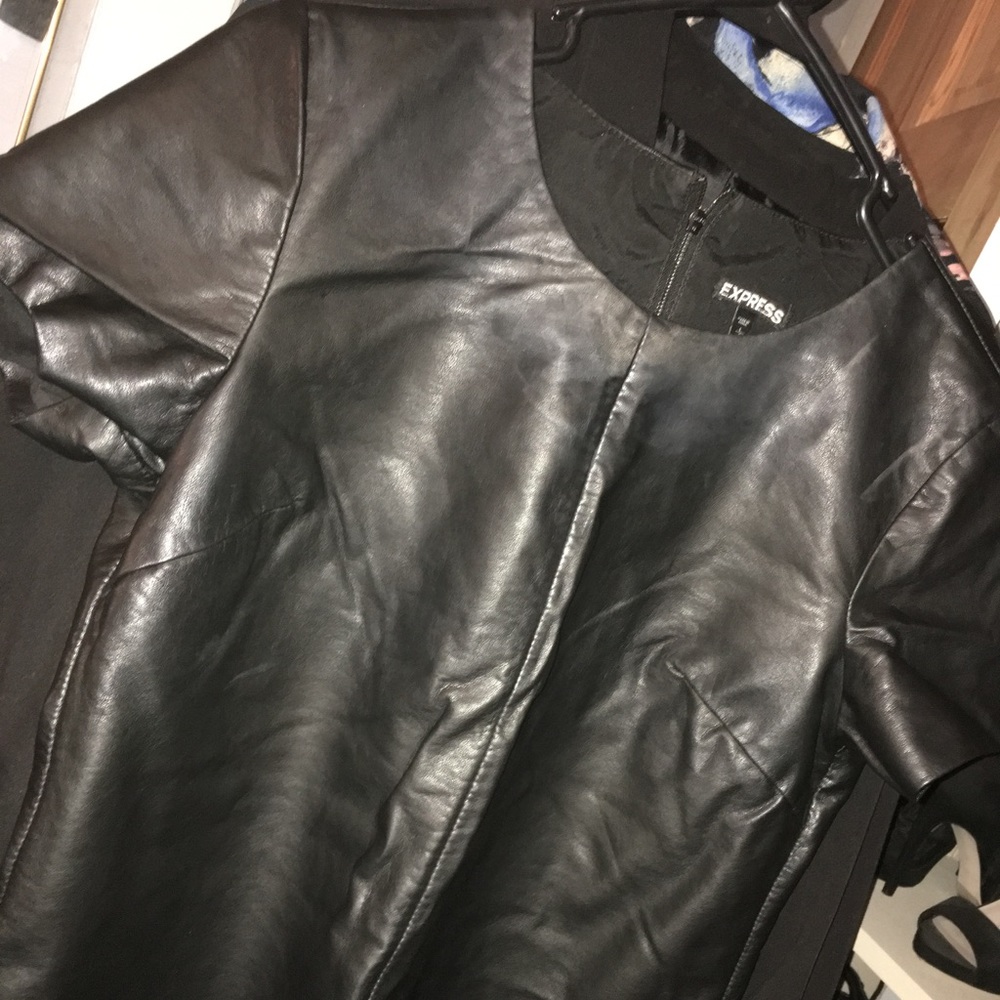 Express leather top