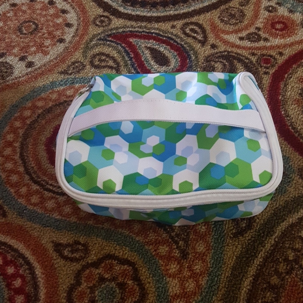 clinque make up bag
