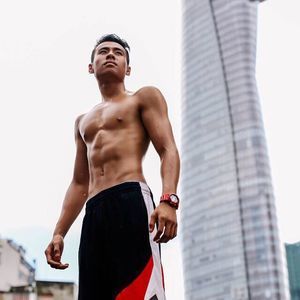 Meet your Posher, Thomas