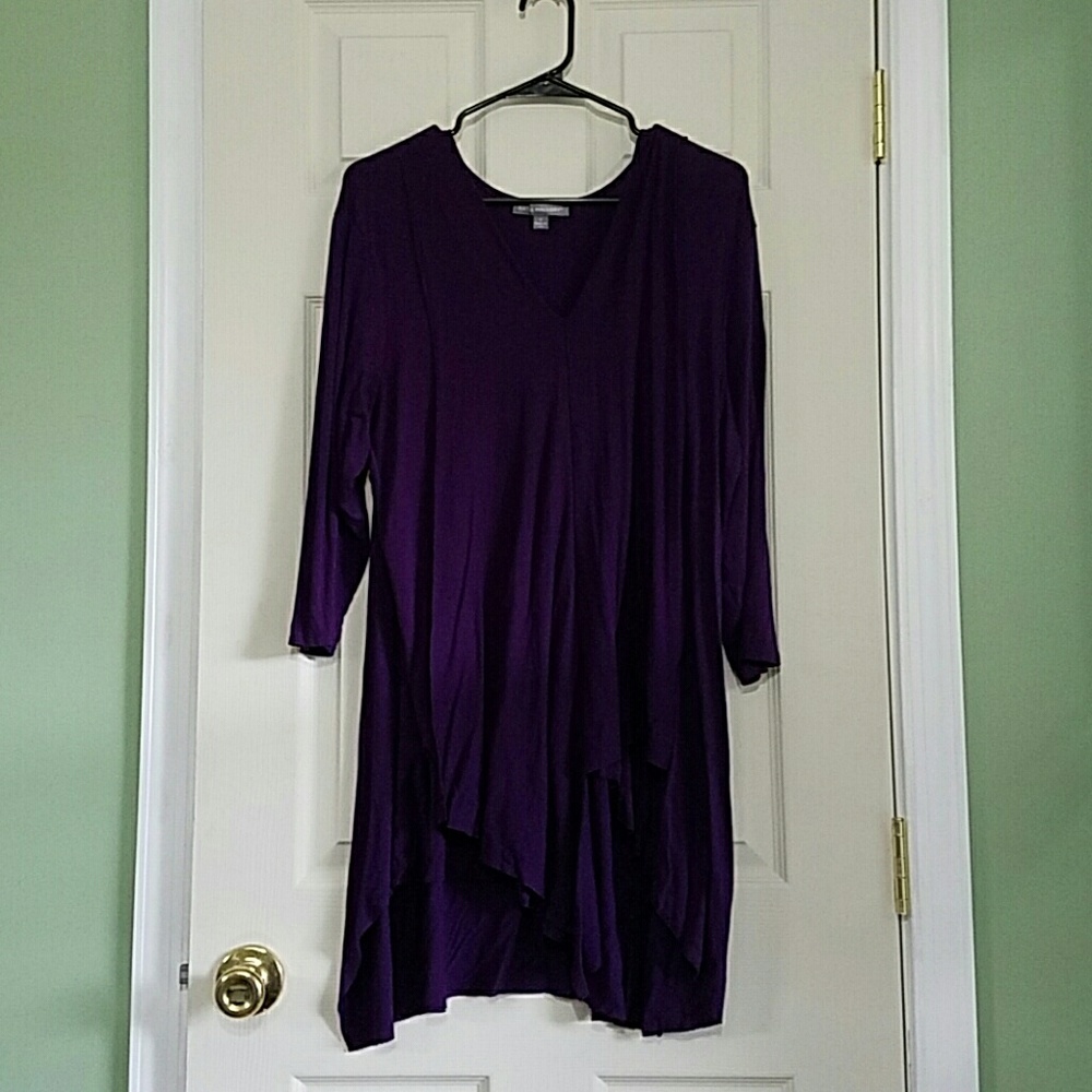 Like new! Kate&Mallory dark purple tunic Size 1X