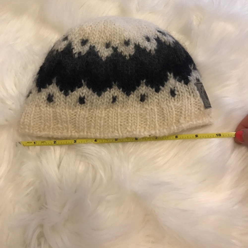 Norwear Handknit Hat - Picture 2 of 6