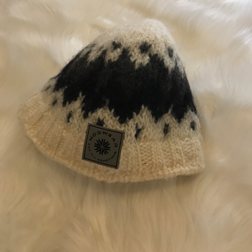 Norwear Handknit Hat - Picture 4 of 6