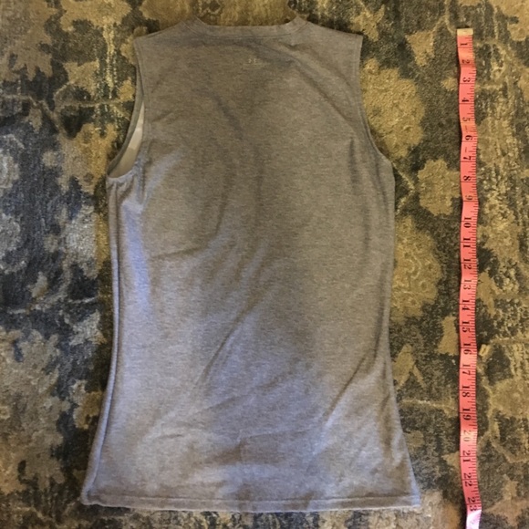 Women's V-neck Under Armour Tank - Picture 3 of 3