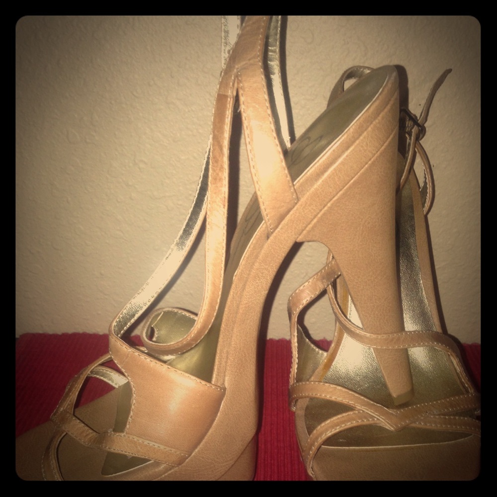 Tan sling back Jessica Simpson