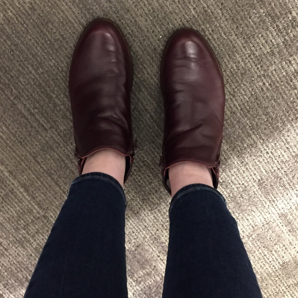 Naot Helm shoe/bootie 9.5-10 (41) Bordeaux/violet