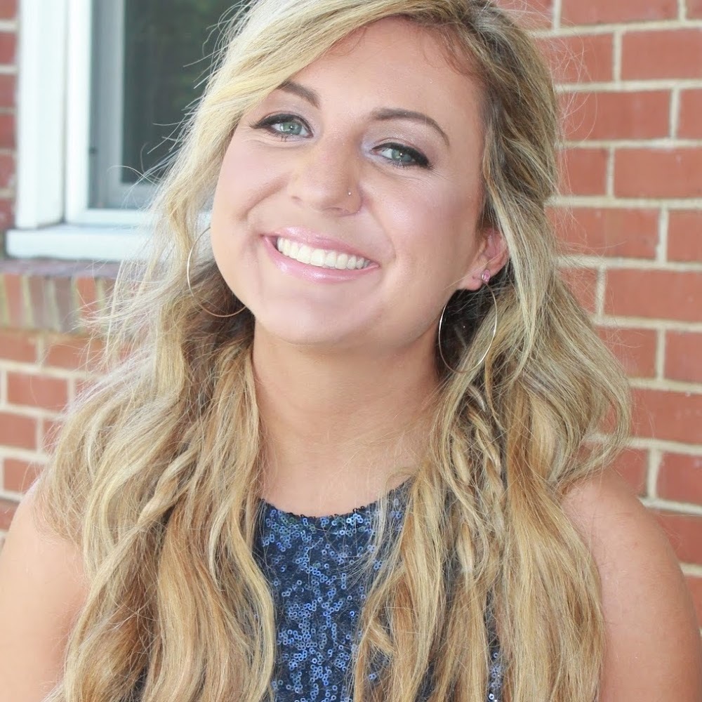 Meet your Posher, Caroline