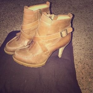 Cute brown booties!