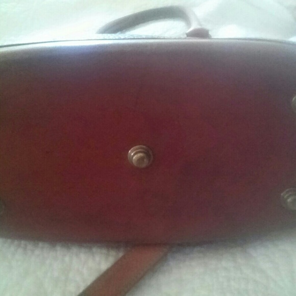 Handbag - Picture 4 of 5