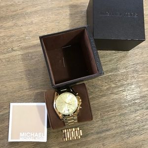 SOLD*****Michael Kors Bradshaw watch- 5605
