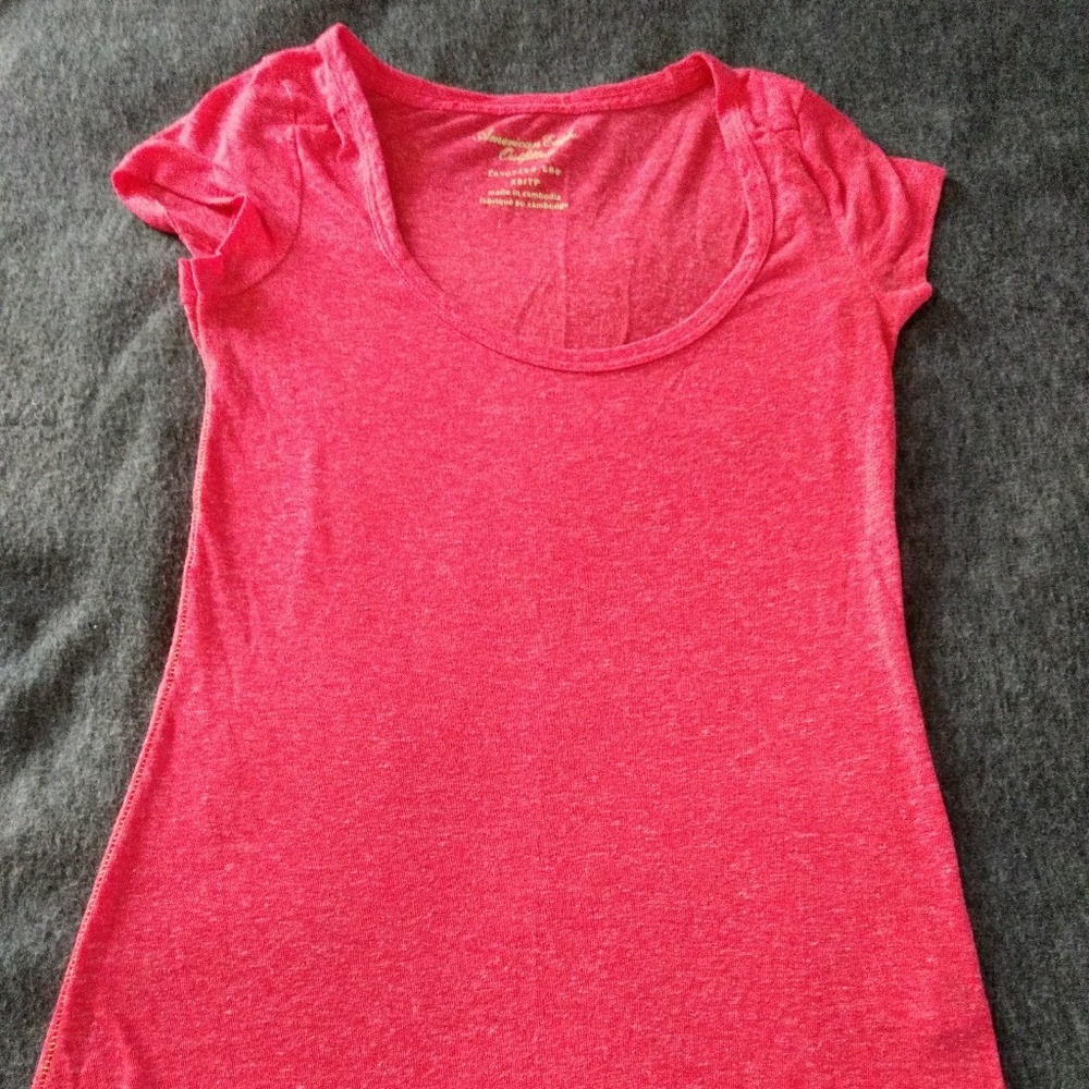 American Eagle Favorite Tee