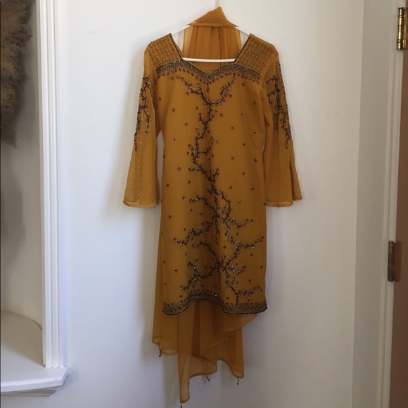 Mustard yellow Indian Kurta pajama - Picture 2 of 6