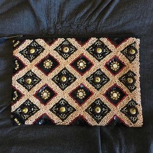 Beaded clutch
