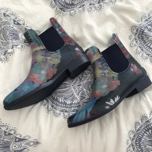 The Cutest Rain Booties