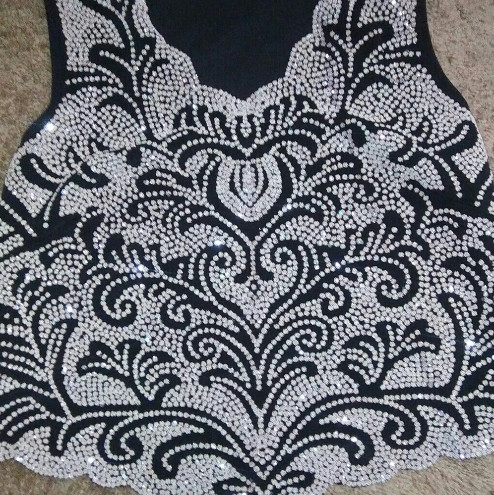Embroidered flower vest