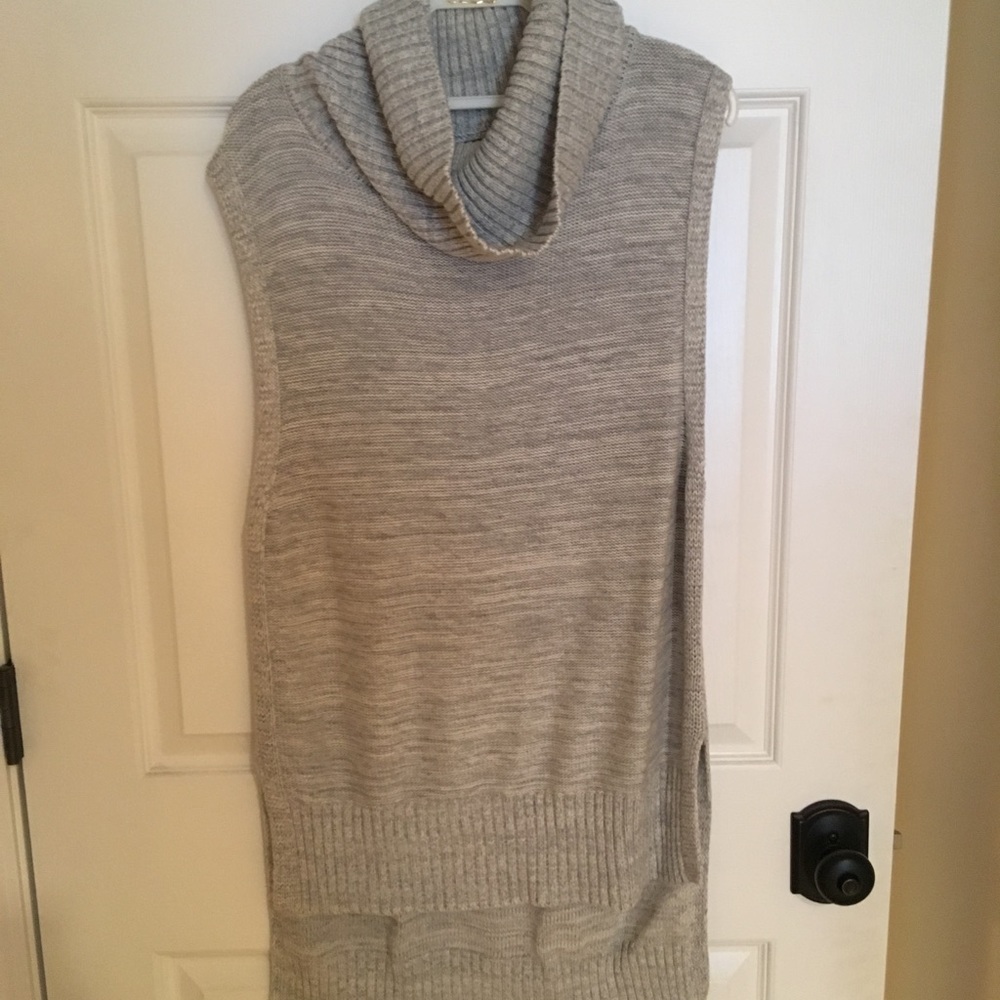 Banana Republic sweater size large