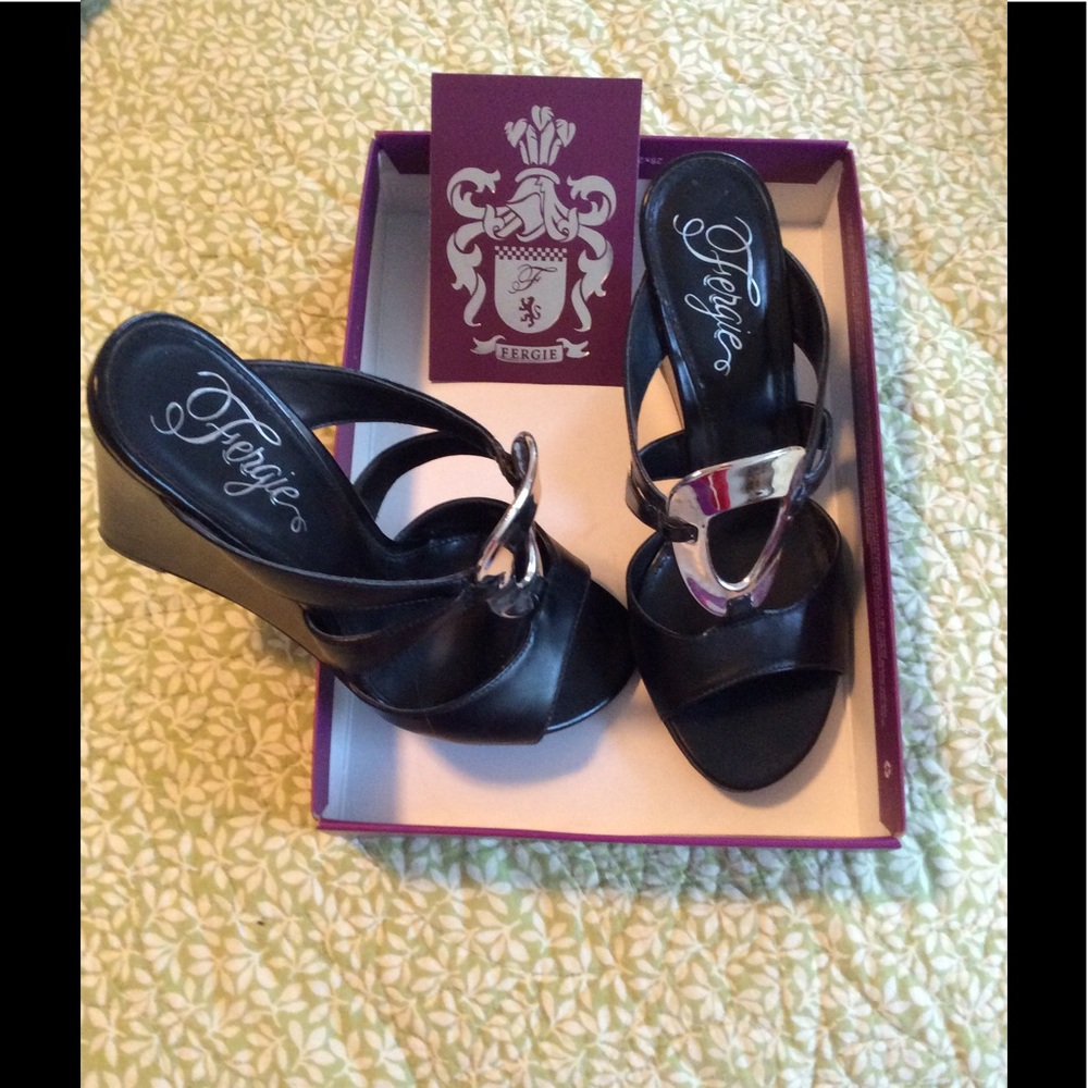 Women's shoes