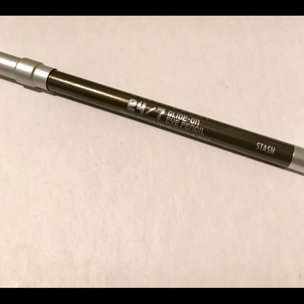 Urban Decay STASH pencil. In box