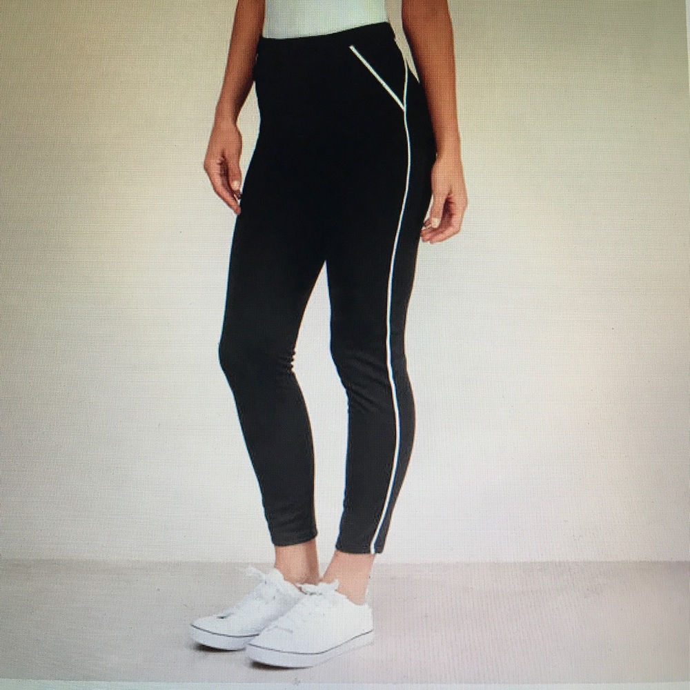 NWT Tobi Joggers!!