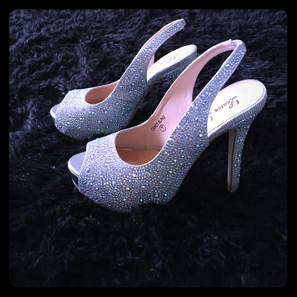 Highheel Silver Shoes