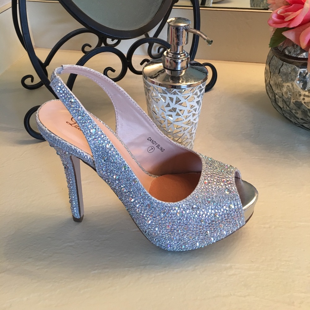 Highheel Silver Shoes - Picture 5 of 6
