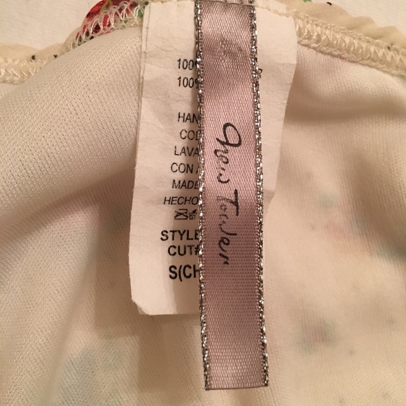 Adorable vintage-style one shoulder top - Picture 3 of 3