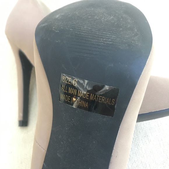 ‼️LAST CHANCE‼️ 🌿Taupe Pumps NEVER WORN!! - Picture 3 of 4