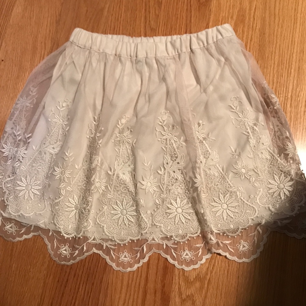 H&M lace skirt flawless ivory cream