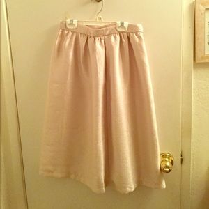 Long skirt, with zipper on the side